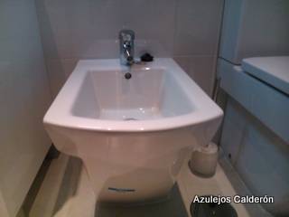 BIDET HALL