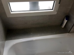 REPISA BAJO VENTANA