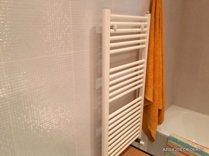 Baño C / Menendez Valdes