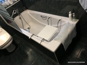 VISTA DEL BAÑO ANTES DE SU REFORMA