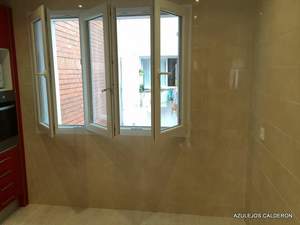  VENTANA EN PVC BLANCO 