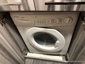 MUEBLE A MEDIDA PARA LAVADORA Y SECADORA
