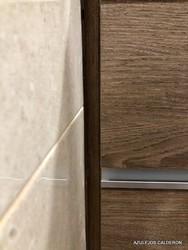 DETALLE DE REGLETA DE AJUSTE DE MUEBLE A LA PARED