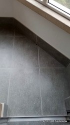 SUELO PORCELANICO ANTIDESLIZANTE A JUEGO EN COCINA Y TERRAZA