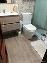 SUELO PORCELANICO TIPO MADERA ANTIDESLIZANTE