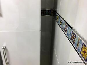 CENEFA DECORATIVA PARA BAÑO  C/  LISTELO DE ALUMINIO 