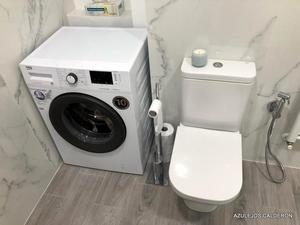 HUECO PARA SEMIEMPOTRAR LAVADORA EN REFORMA DE BAÑO 