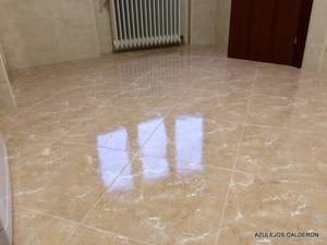 GRES  40X40 C/  PROTECCION IN  TEGRADA  EN EL ESMALTE ANTIDESLIZANTE 