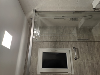  VENTANA, PLATO DUCHA, ASIENTO PLATO, BARRA AGARRE, WC, WATER, DOWNLIGHT, LED, PUNTO DE LUZ