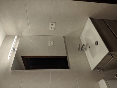 MUEBLE DE BAÑO, ESPEJO, PUNTO DE LUD, LED, LAVABO, ENCHUFES, AZULEJO