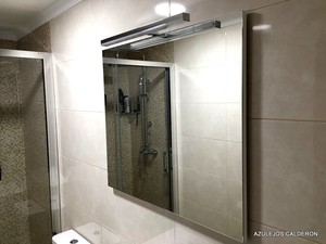 ESPEJO LISO DE 80 CM. Y APLIQUE DE LED