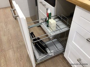 INTERIOR DE BOTELLERO