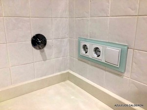 MECANISMOS ELECTRICOS EN CRISTAL