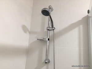 BARRA  C/ DUCHA HIDROMASAJE Y JABONERA