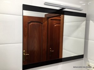 ESPEJO A JUEGO CON EL MUEBLE 