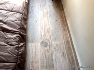 SUELO PORCELANICO ANTIDESLIZANTE TIPO MADERA