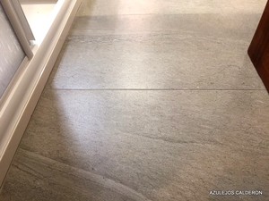 SUELO PORCELANICO GRAN FORMATO 45x90 CM.