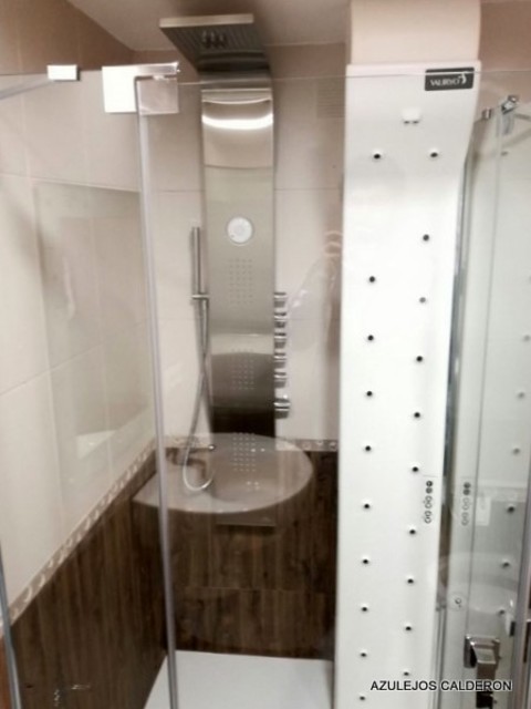 REFORMA DE BAÑO C/ LUXEMBURGO 