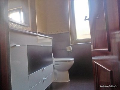 REFORMA DE BAÑO Y PASILLO  C/JUAN ALVARGONZALEZ 