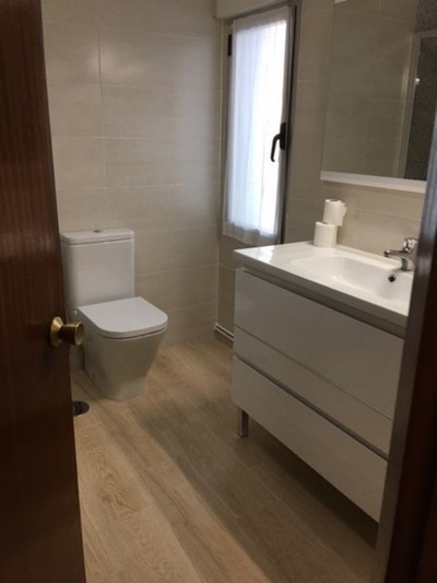 REFORMA DE BAÑO C/ COLON