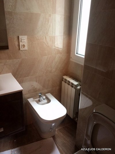REFORMA DE BAÑO C/HNOS. FELGUEROSO.