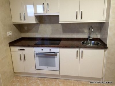 COCINAS C/ JUAN ESCALANTE DE MENDOZA 