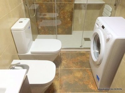 REFORMA DE BAÑOS  C/ FELICIDAD (VISTA ANTES Y DESPUES)