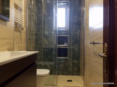 REFORMA DE BAÑOS  C/ GASPAR GARCIA LAVIANA